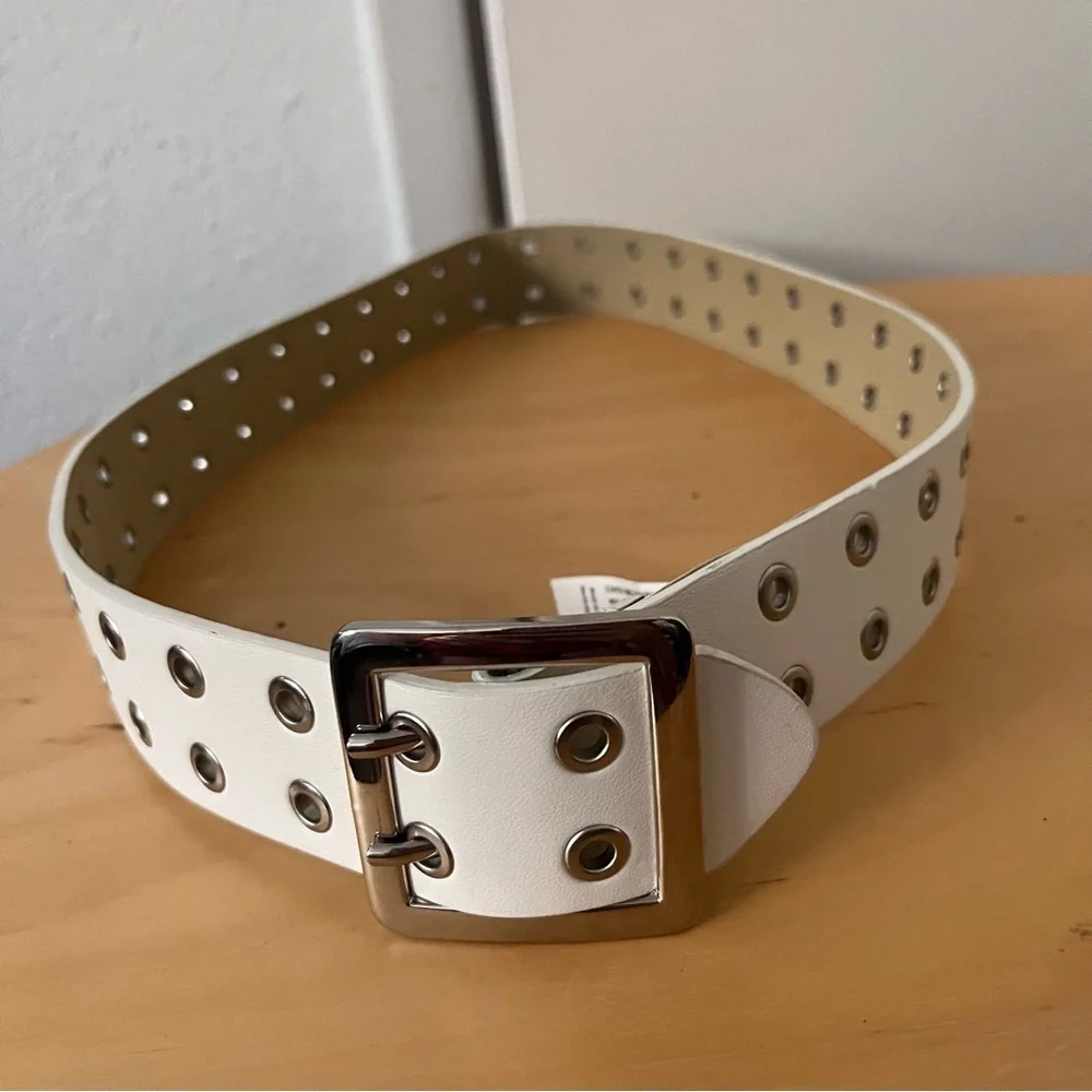 Target Double Grommet Faux Leather White Belt Women’s Small